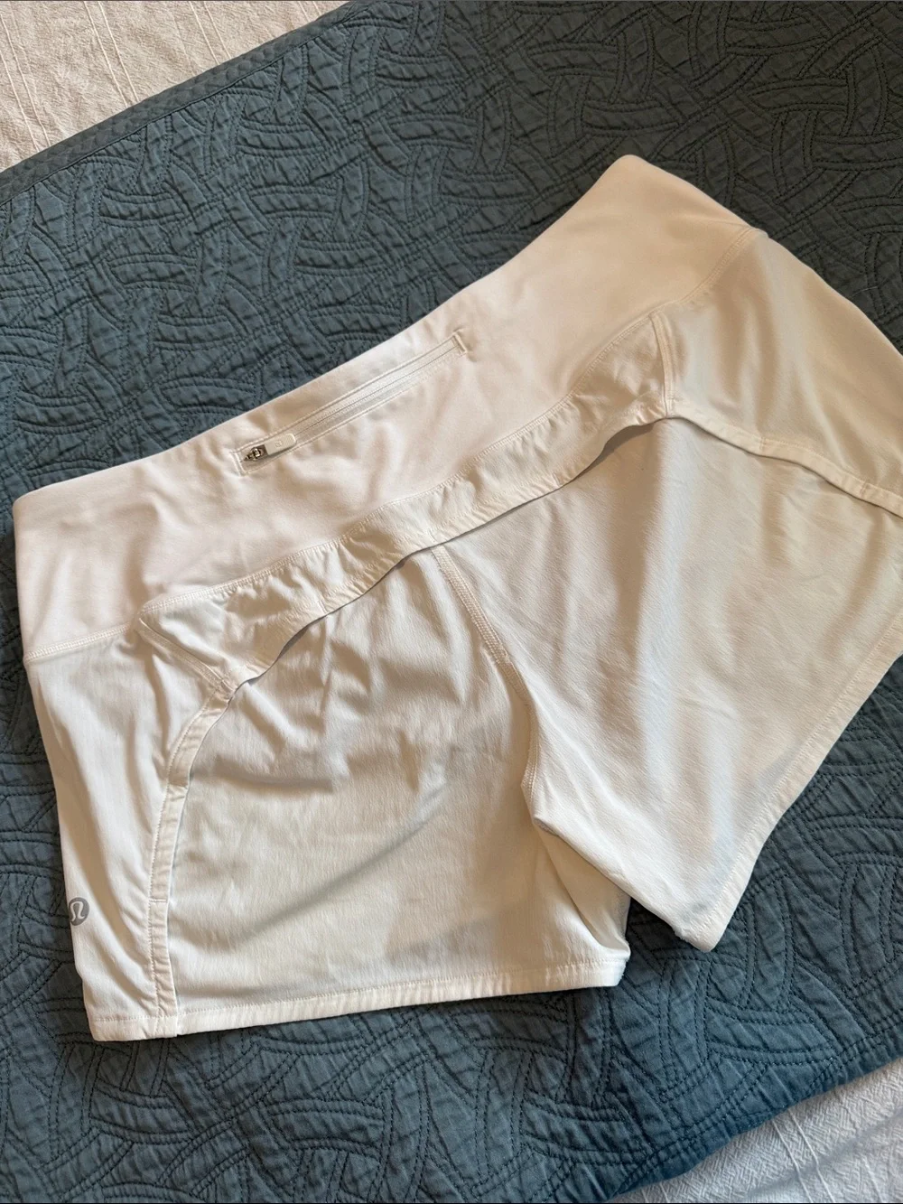 Lululemon Speed Yp White Women's Shorts Size 8